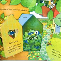 Peep Inside the Garden детская книга на английском языке издательство Usborne