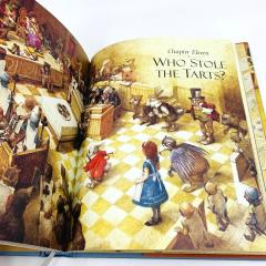 Alice's Adventures in Wonderland Lewis Carrol книга на английском языке, купить Алису в стране чудес с иллюстрациями Ингпен, Robert Ingpen английская классика в оригинале купить, магазин английских книг, Алиса в стране чудес книга на английском языке