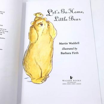 Let's Go Home, Little Bear книга на английском языке, английская новогодняя книга, английские рождественские книги для детей, английские книги про новый год, книги про снег и деда мороза на английском, купить книги про новый год на английском языке