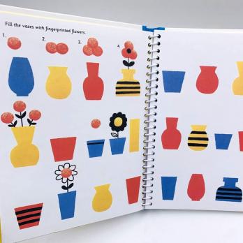 Fingerprint Activities купить на английском, Usborne Fingerprint Activities пальчиковая раскраска книга на английском языке, английская книга раскраска от Асборн, книги для творчества на английском языке Usborne, купить раскраску usborne на английском