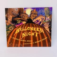 Halloween Night книга на английском языке для детей про Хэллоуин