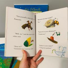 Популярный автор Kate DiCamillo, детский детектив MERCY WATSON 6 книг на английском языке с озвучкой английской аудиоручкой. Книги на английском языке для школьников и подростков, английские книги.
