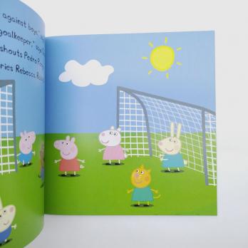 Купить книги на английском для детей, книги Peppa Pig купить, магазин детских книг на английском, английский для малышей книги, книги по мультикам на английском, Peppa Plays Football на английском книги