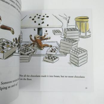 Curious George Goes to a Chocolate Factory книга на английском купить, Curious George купить, книги на английском для детей купить, сборник детских книг на английском, магазин английских книг, английская литература для детей