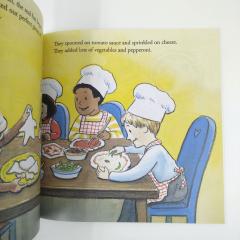 Curious George and the Pizza Party книга на английском купить, Curious George купить, книги на английском для детей купить, сборник детских книг на английском, магазин английских книг, английская литература для детей