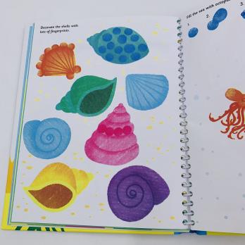 Fingerprint Activities купить на английском, UNDER THE SEA пальчиковая раскраска, английская книга раскраска от Асборн, книги для творчества на английском языке Usborne, купить раскраску usborne на английском, книги про море на английском, шопверашоп